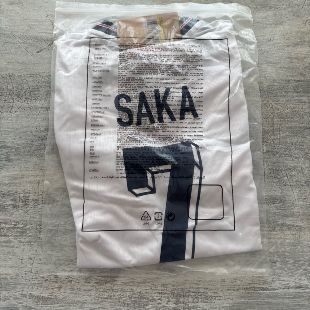 Nike England Men's Football Jersey World Cup 2026 #7 Bukayo Saka - Picture 4 of 4
